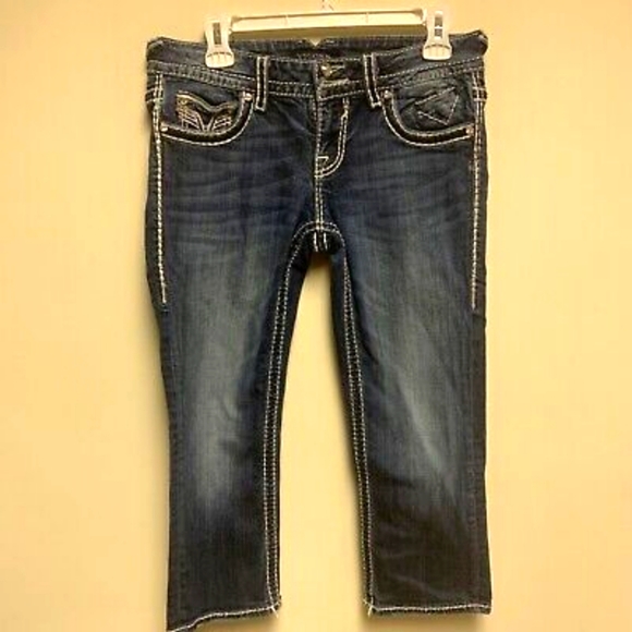 Vigoss Womens Dublin Capri Jeans Embroidered Gems sz-5/6 - Picture 2 of 9